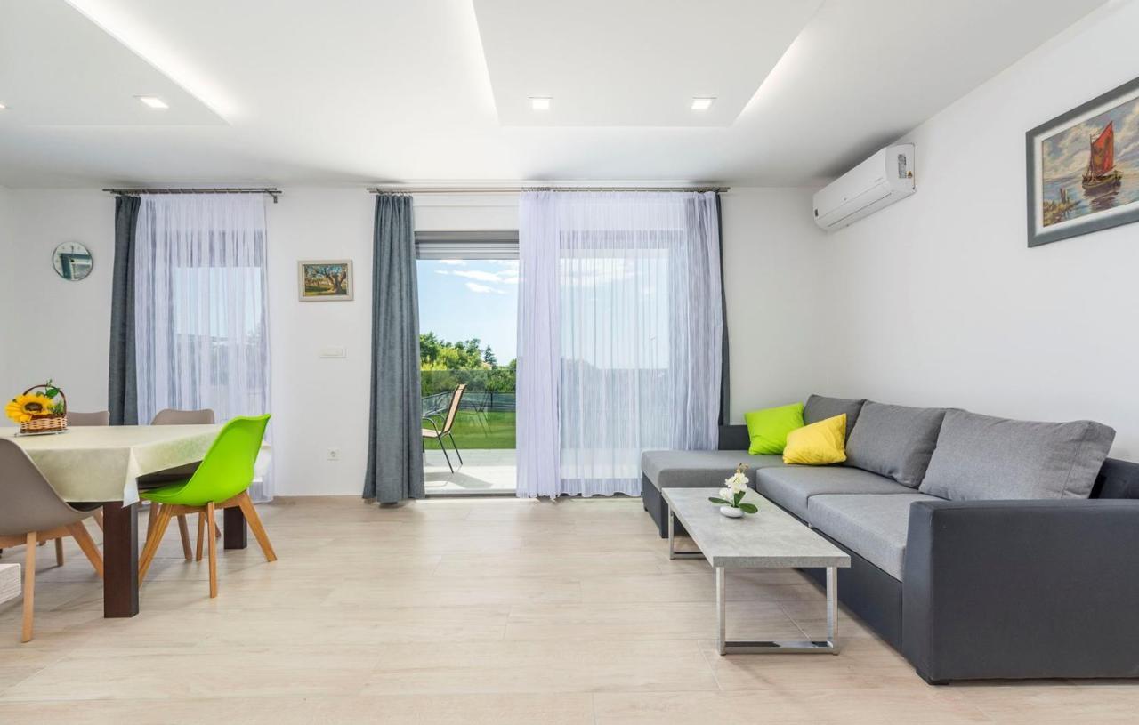 Apart Residence Blue Sea โปเรช ภายนอก รูปภาพ