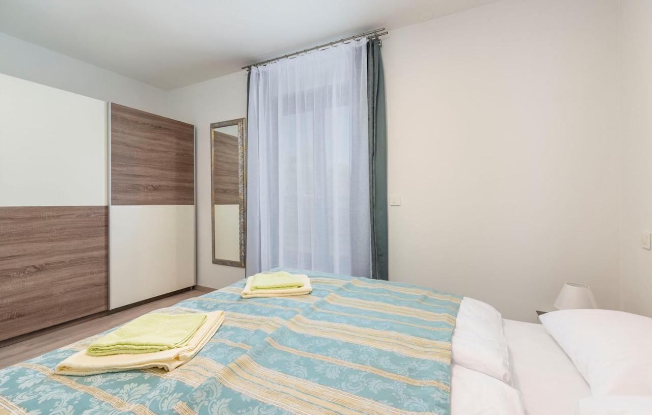Apart Residence Blue Sea โปเรช ภายนอก รูปภาพ