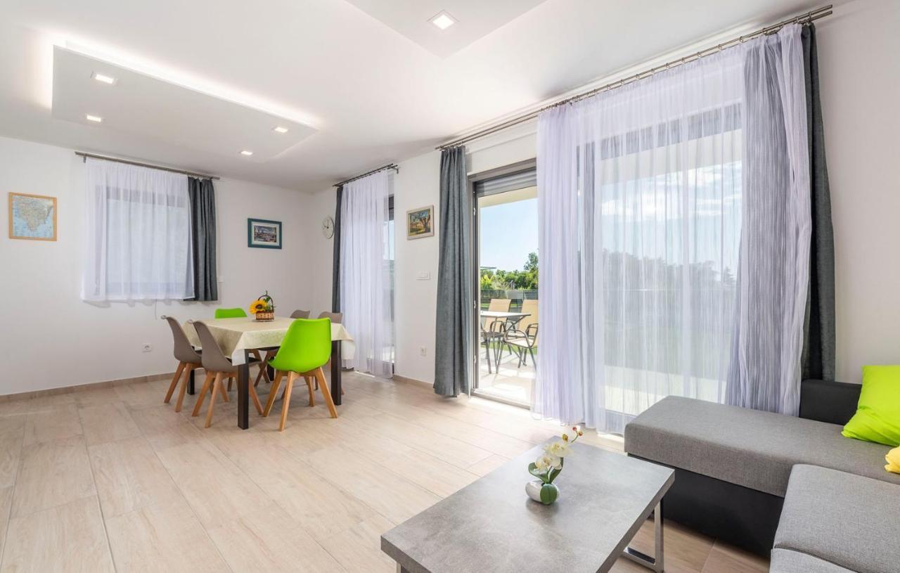 Apart Residence Blue Sea โปเรช ภายนอก รูปภาพ
